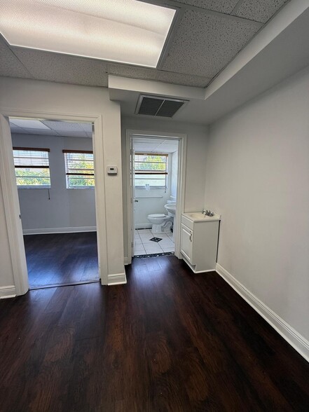 More Photos Of 601-625 SW 57th Ave, Miami Storefront Retail Office For Lease