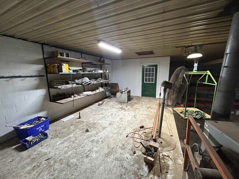 More Photos Of 2598 S State Road 121, Connersville Warehouse For Sale