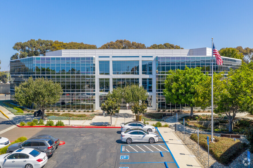 Primary Photo Of 701 Palomar Airport Rd, Carlsbad Coworking Space