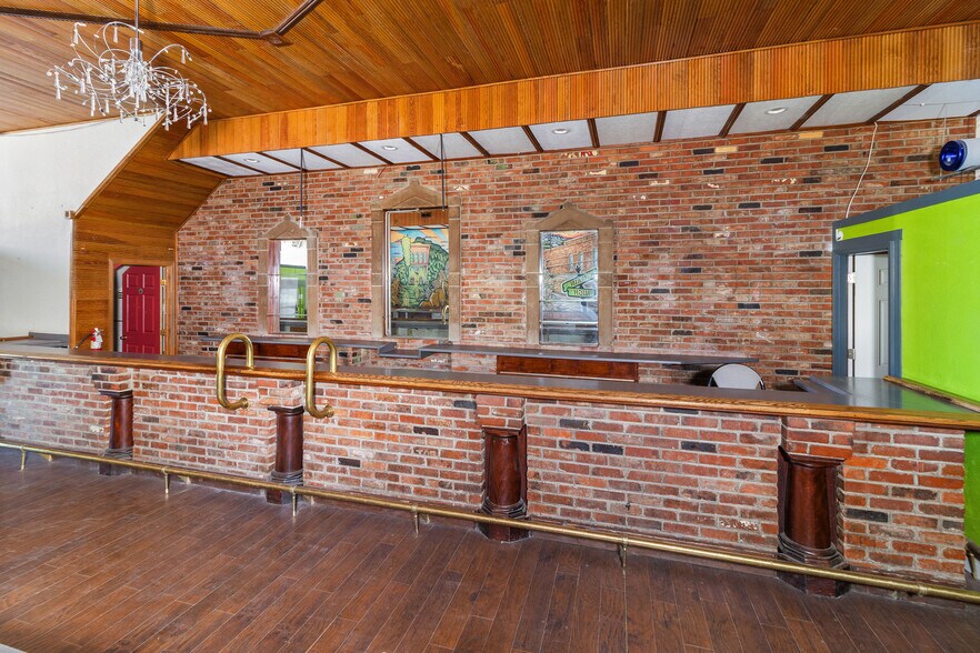 More Photos Of 466 W Main St, Trinidad General Retail For Sale