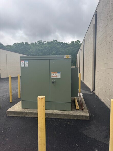 More Photos Of 245 Old Egg Harbor Rd, Berlin Township Manufacturing For Lease