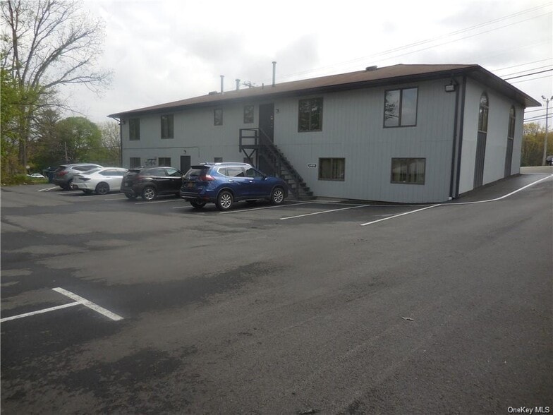 More Photos Of 34 Route 17K, Newburgh Medical For Lease