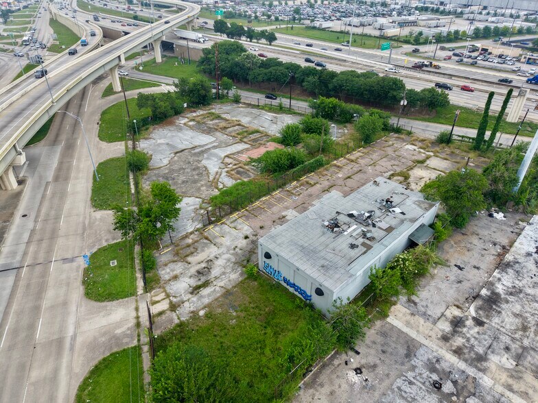 More Photos Of 7926-7928 N Shepherd Dr, Houston Land For Sale