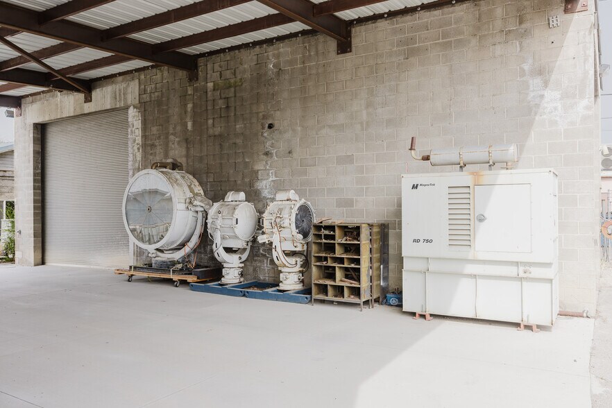 More Photos Of 755 W Silver St, Elko Contractor Storage Yard For Lease