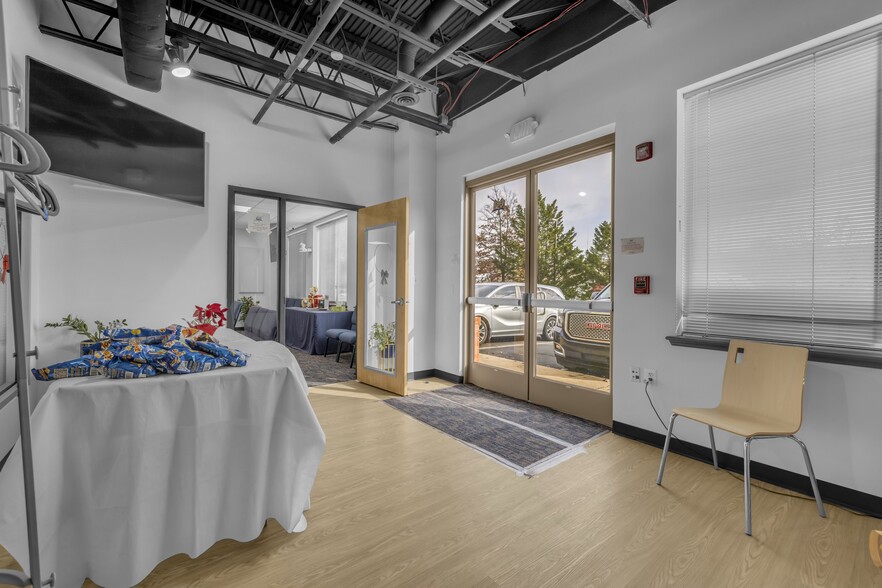 More Photos Of 459 Herndon Pky, Herndon Medical For Sale