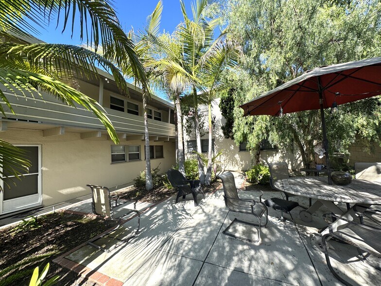 More Photos Of , Los Angeles Multifamily For Sale