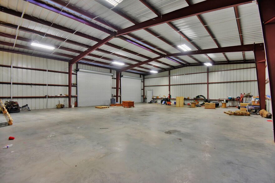 More Photos Of 20150 Kuykendahl Rd, Spring Warehouse For Lease