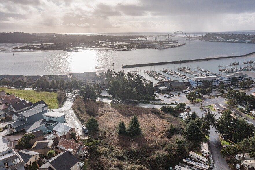 More Photos Of 1005 SE Bay Blvd, Newport Land For Sale