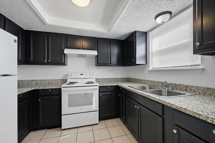 More Photos Of 3150 Oneal Ln, Baton Rouge Multifamily For Sale