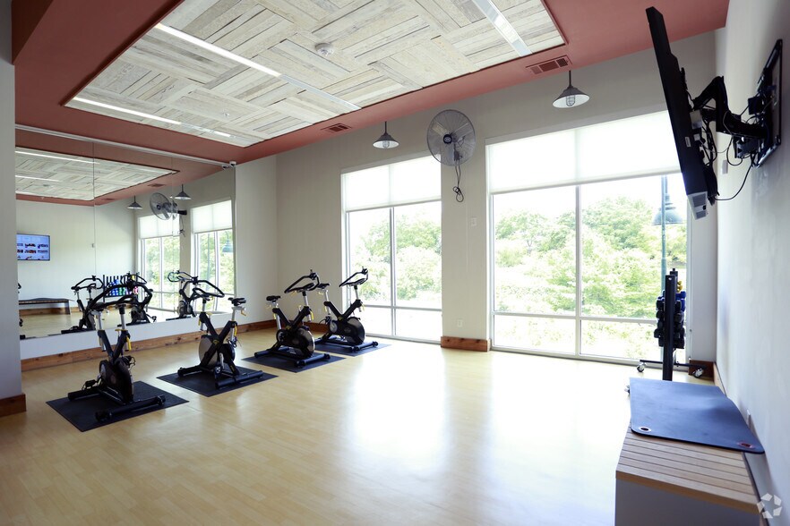 More Photos Of 423 Blue Star, San Antonio Apartments For Lease