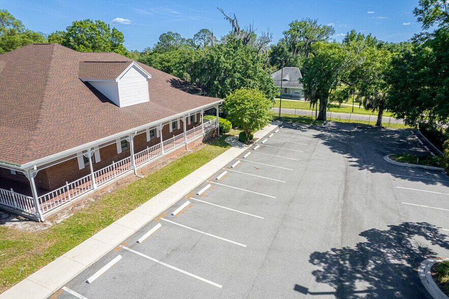 More Photos Of 300 W Main St, Lake Butler Storefront Retail Office For Sale