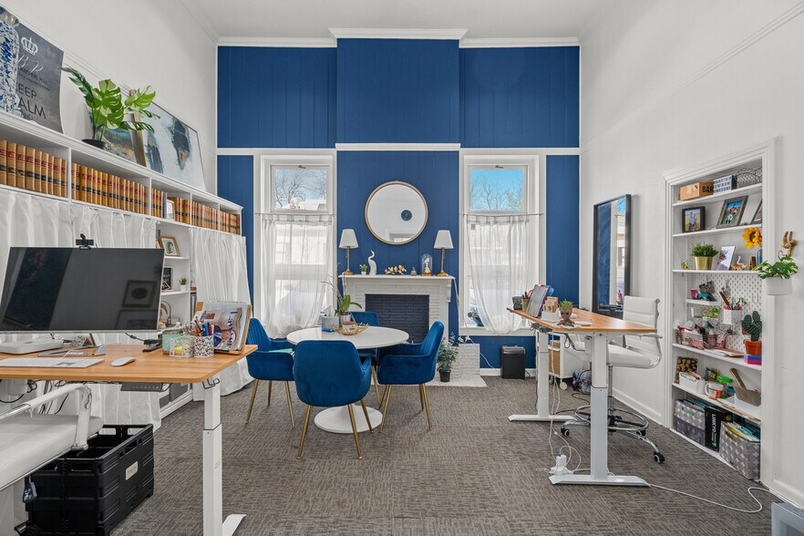 More Photos Of 1002 N Flores St, San Antonio Loft Creative Space For Lease