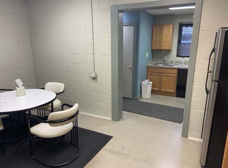 More Photos Of 5155 Telegraph Rd, Toledo Warehouse For Lease