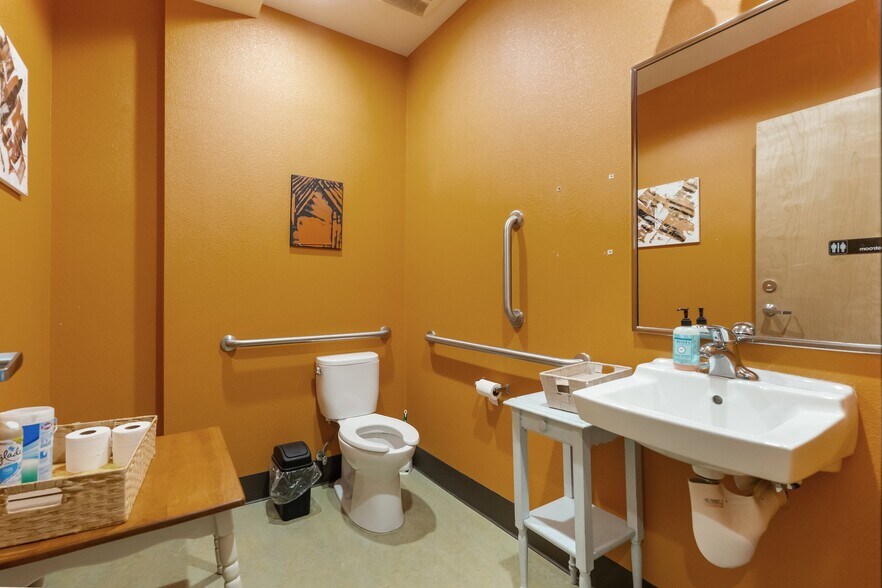 More Photos Of 5131 NE 23rd Ave, Portland Religious Facility For Sale