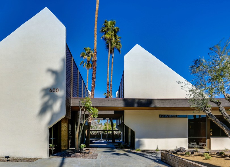 Primary Photo Of 750 E Tahquitz Canyon Way, Palm Springs Office For Lease