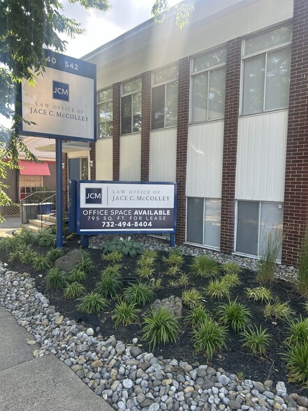 Primary Photo Of 540-542 Middlesex Ave, Metuchen Office For Lease