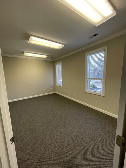 More Photos Of 8378 Six Forks Rd, Raleigh Office For Lease