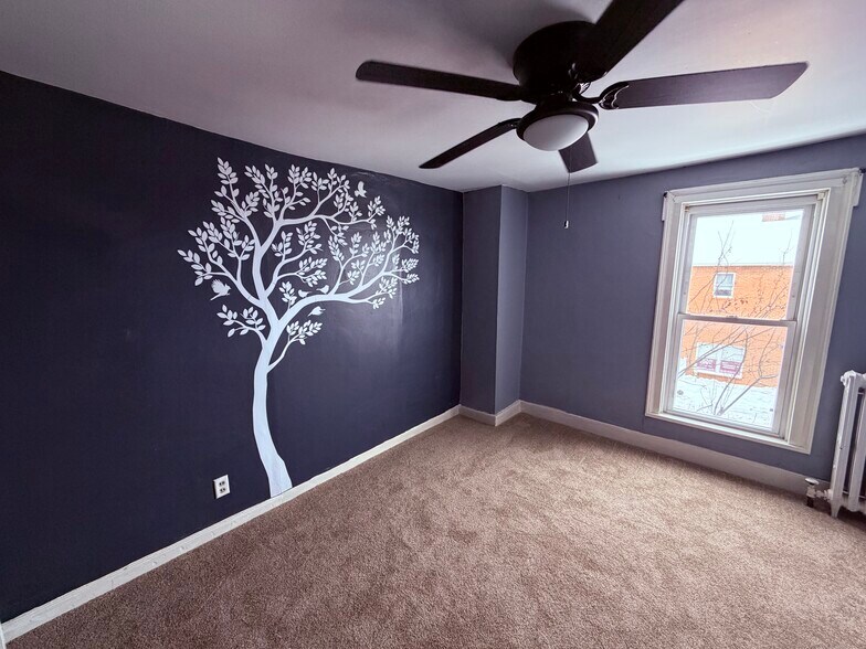 More Photos Of 138 W Main St, Ligonier Storefront Retail Residential For Sale