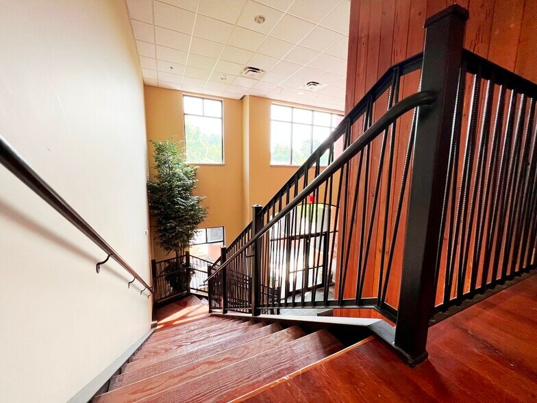 More Photos Of 3620 Swiftwater Park Dr, Suwanee Loft Creative Space For Sale