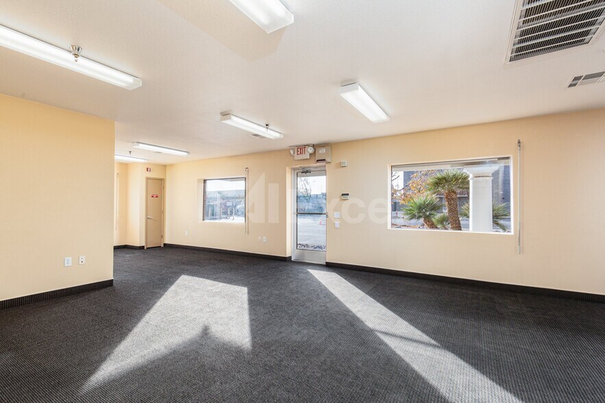 More Photos Of 2057 Pabco Rd, Henderson Warehouse For Lease