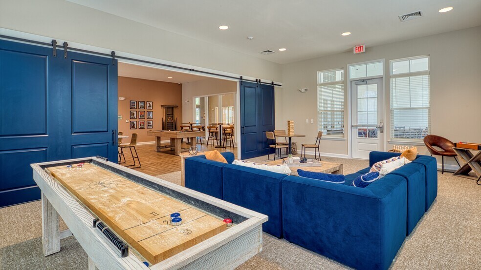 More Photos Of 5401 Commonwealth Centre Pky, Midlothian Apartments For Sale