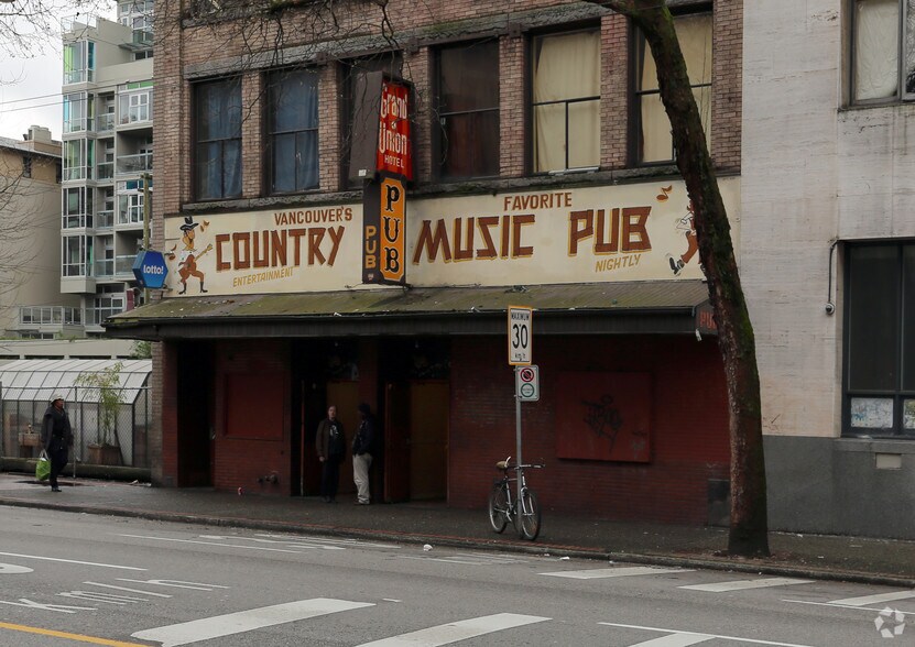 More Photos Of 74 W Hastings St, Vancouver Storefront Retail Office For Sale