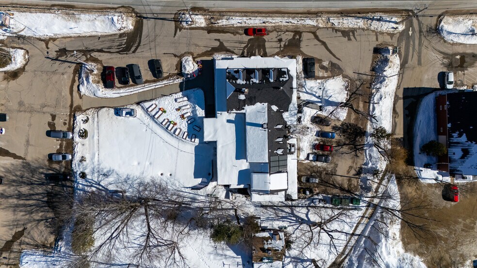 More Photos Of 3378 White Mountain Hwy, North Conway General Retail For Sale
