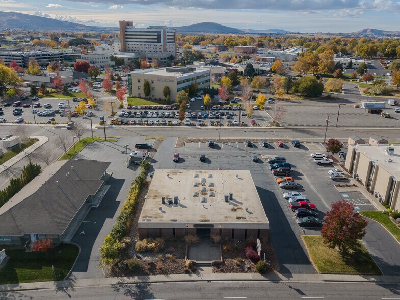 More Photos Of 1177 Jadwin Ave, Richland Office For Sale