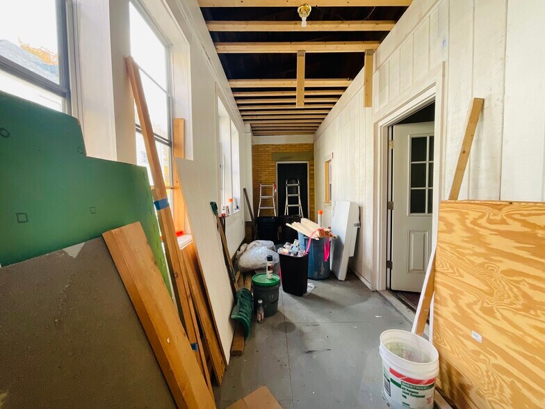 More Photos Of 179 1st St, Pittsfield Office Residential For Sale
