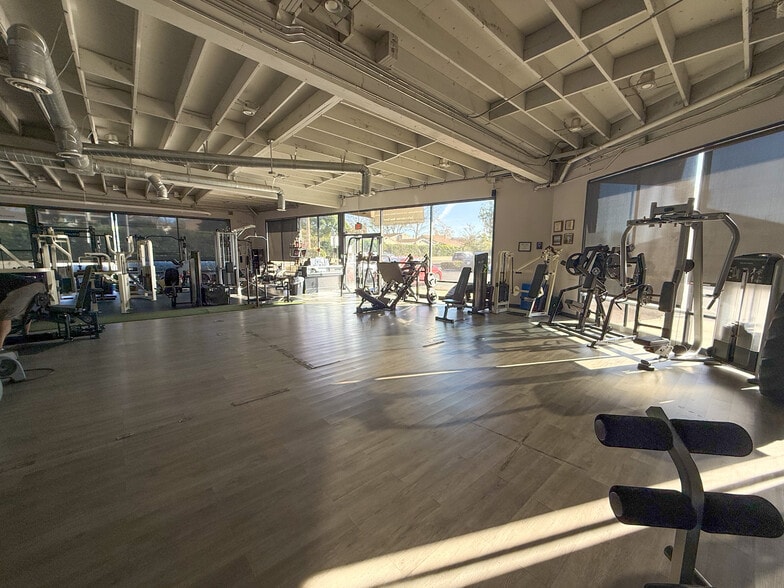 More Photos Of 3233-3249 Associated Rd, Fullerton Storefront Retail Office For Lease