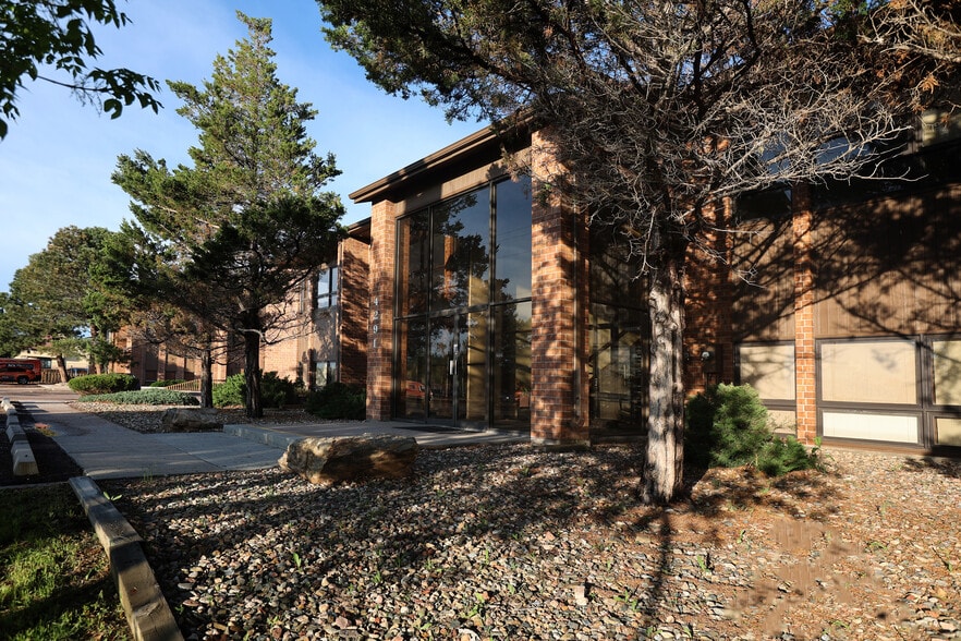 More Photos Of 4291 Austin Bluffs Pky, Colorado Springs Office For Lease