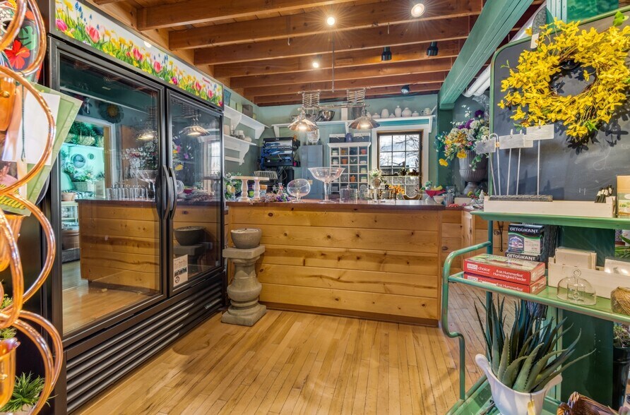 More Photos Of 10440 Water Street, Ephraim General Retail For Sale