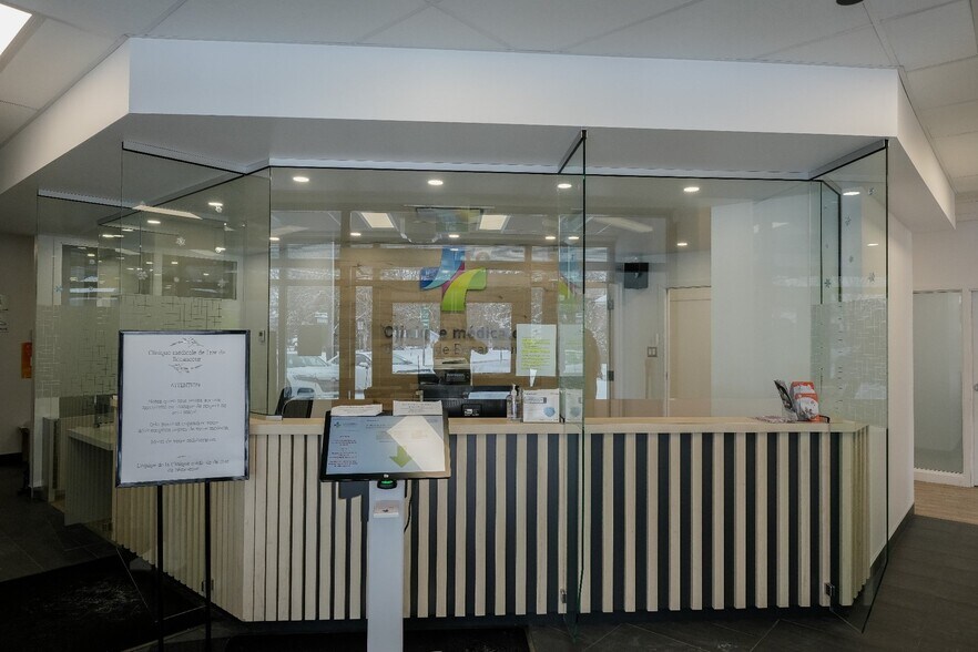 More Photos Of 1600 Boul Bécancour, Bécancour Office For Sale
