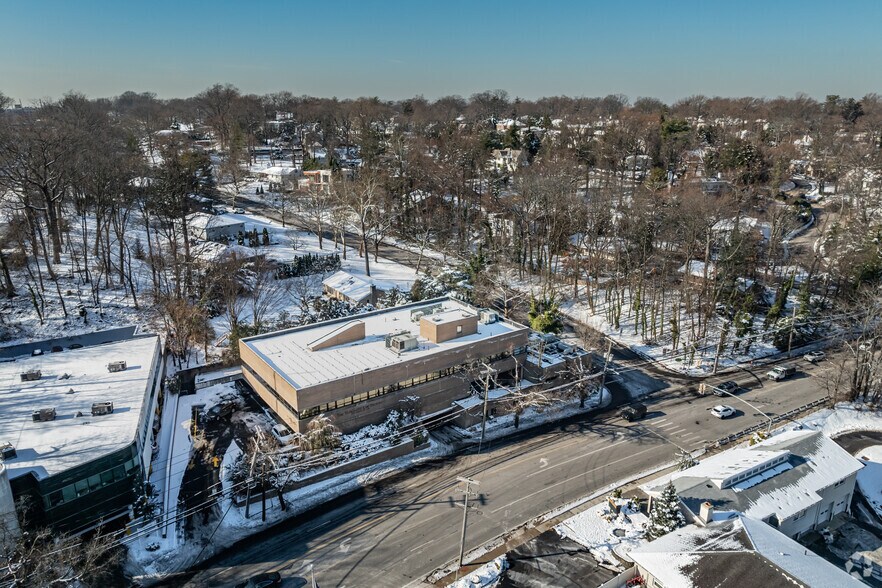 More Photos Of 175 E Shore Rd, Great Neck Office For Lease