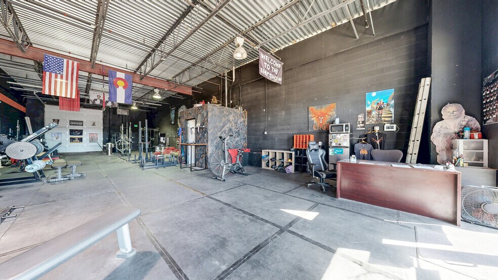 More Photos Of 943-965 E 11th St, Loveland Warehouse For Sale