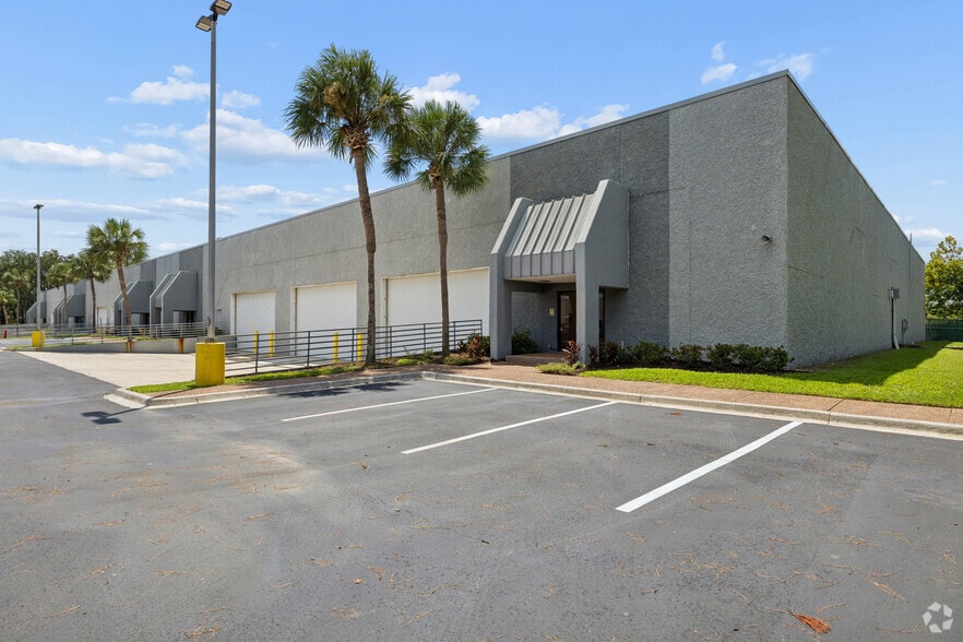 Primary Photo Of 9410 Parker Ave, Jacksonville Warehouse For Lease