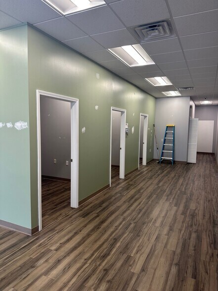 More Photos Of 5879-5891 S Transit Rd, Lockport Storefront For Lease