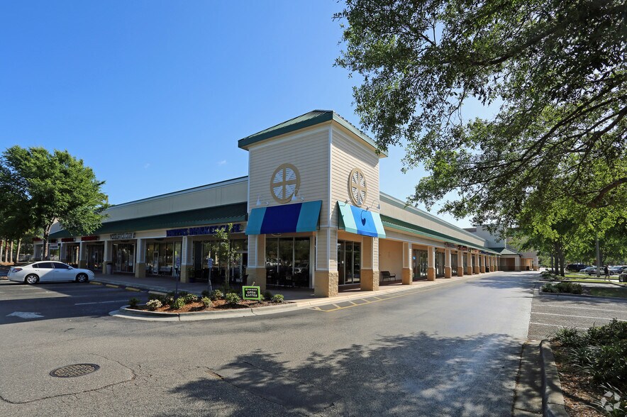 More Photos Of 7835-7897 Gunn Hwy, Tampa General Retail For Lease