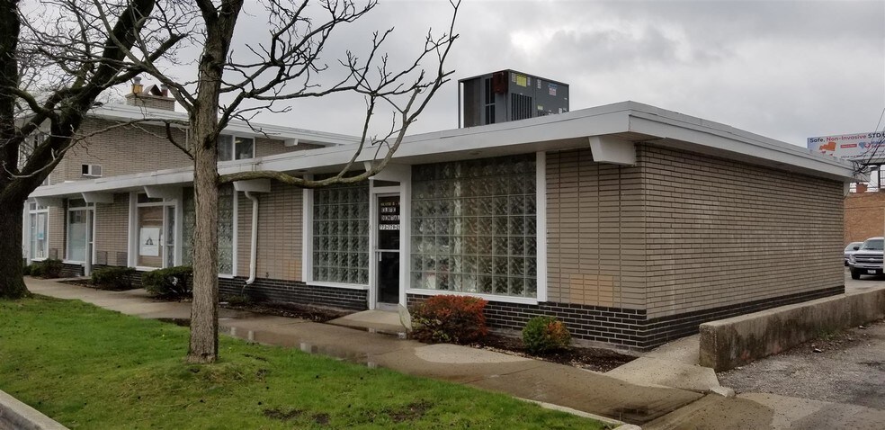 More Photos Of 11700-11704 S Western Ave, Chicago General Retail For Lease