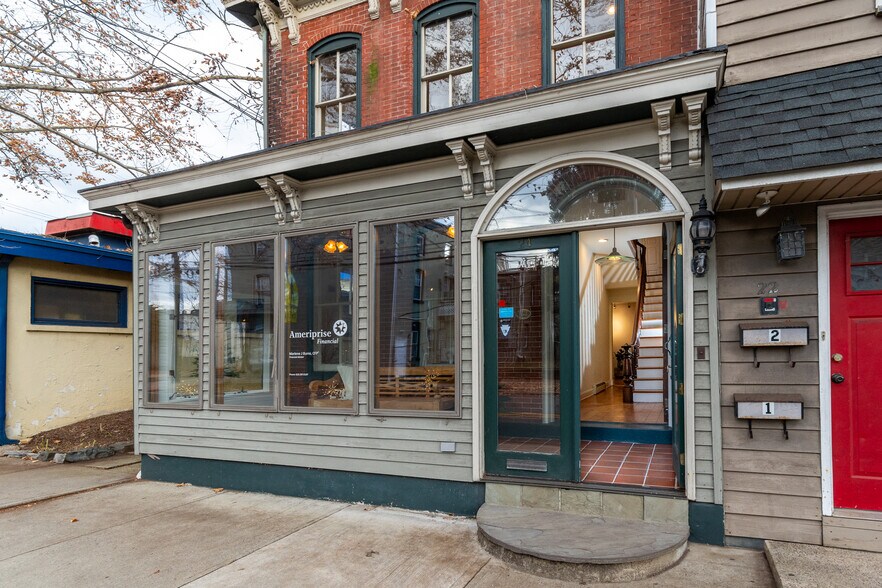 More Photos Of 24 N Main St, Lambertville Office For Sale