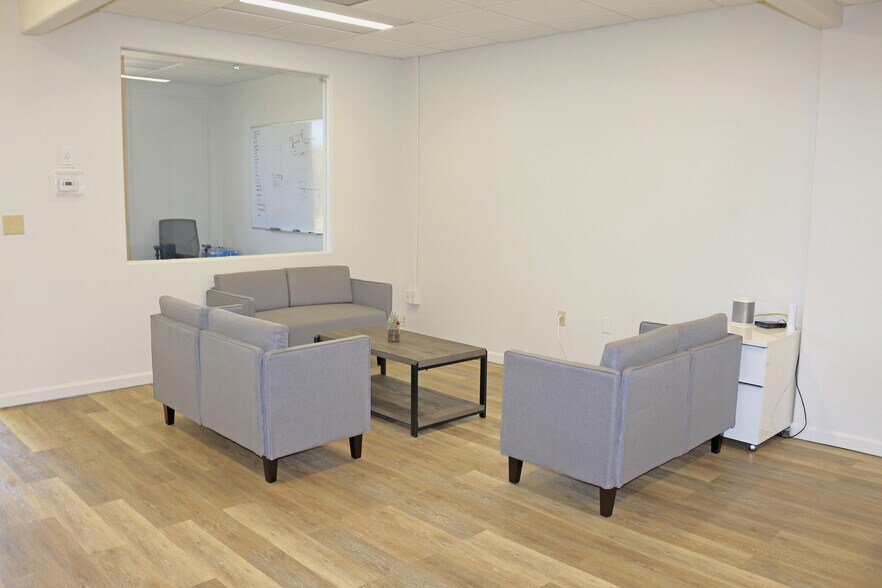 More Photos Of 2815 Camino del Rio S, San Diego Office For Sale