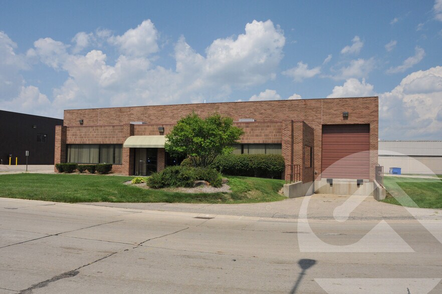 Primary Photo Of 31492 Glendale St, Livonia Warehouse For Lease