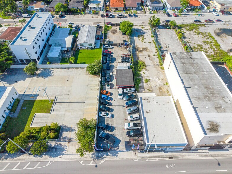 More Photos Of 2548 NW 36th St, Miami Auto Dealership For Lease