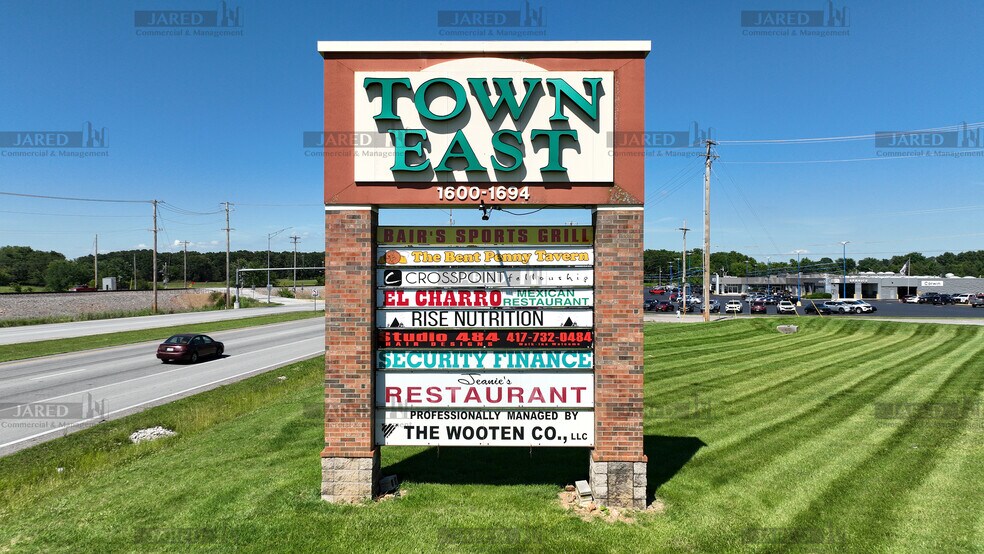 More Photos Of 1600-1694 US Highway 60 E, Republic Storefront Retail Office For Lease