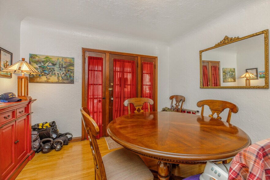 More Photos Of 1117 Mira Mar Ave, Long Beach Apartments For Sale