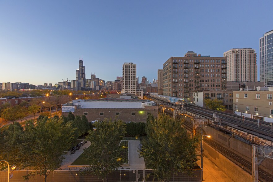 More Photos Of 1401 S State St, Chicago Apartments For Lease