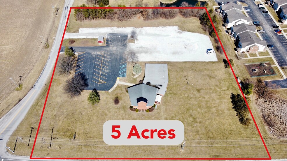 More Photos Of 2015 E Main St, Gas City Flex For Sale