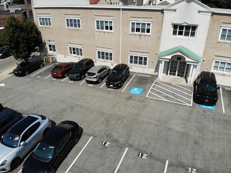 More Photos Of 815 Greenwood Ave, Jenkintown Medical For Sale