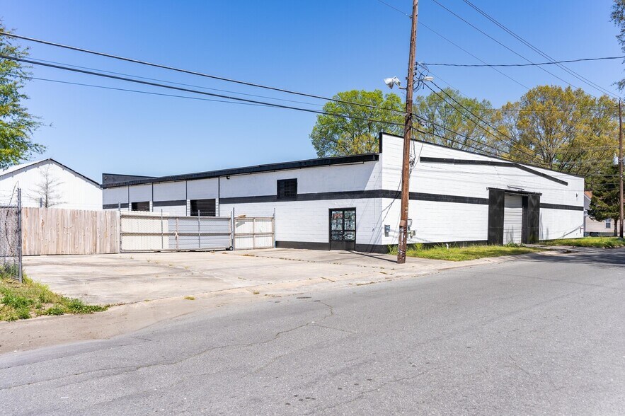 More Photos Of 105 N Sharpe St, Selma Warehouse For Sale