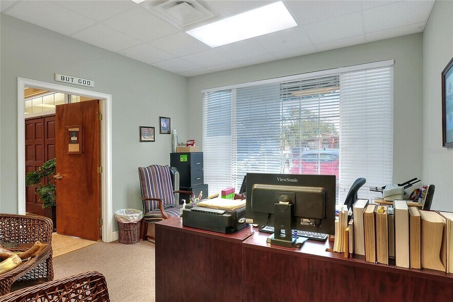 More Photos Of 1503 6th St SE, Winter Haven Storefront Retail Office For Sale